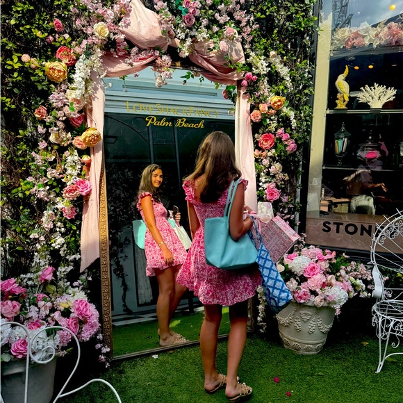 Meet your Posher, Hadley - Picture 1 of 1